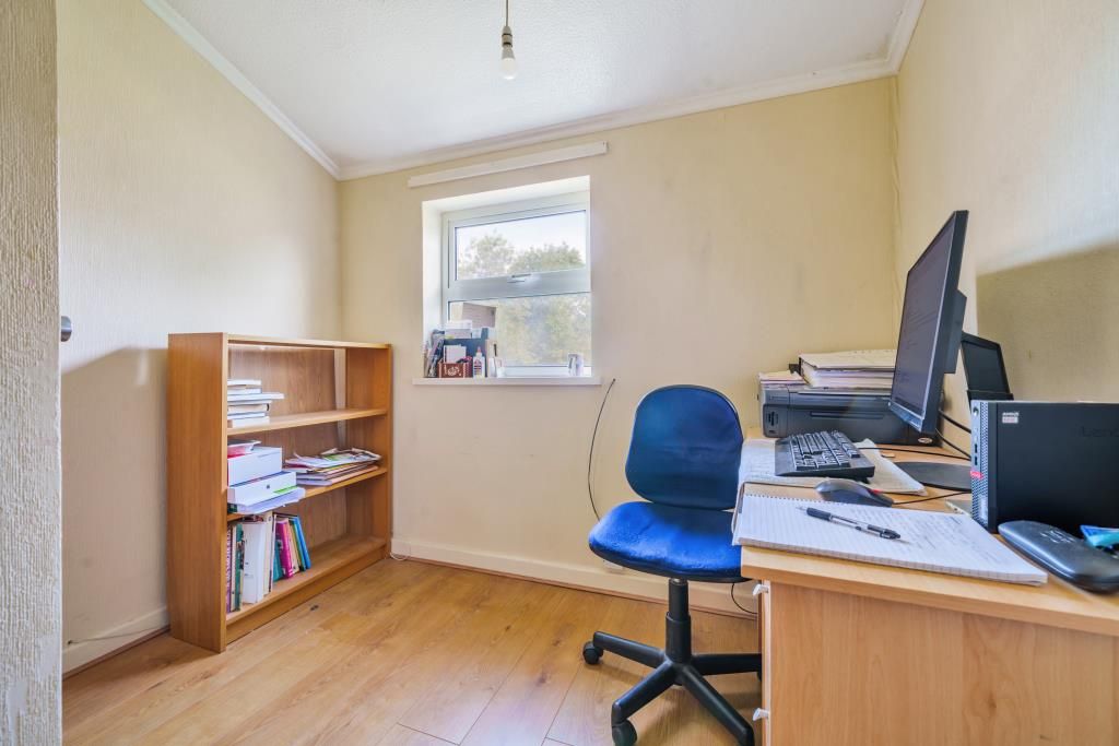 Property photo 3 of 11 Bedroom / Home Office