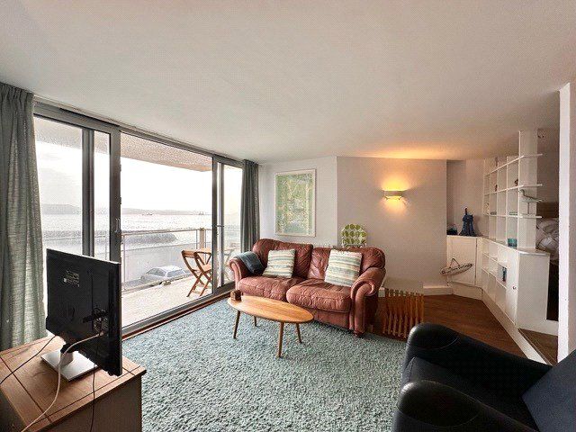 Property photo 3 of 10 Picture No. 12