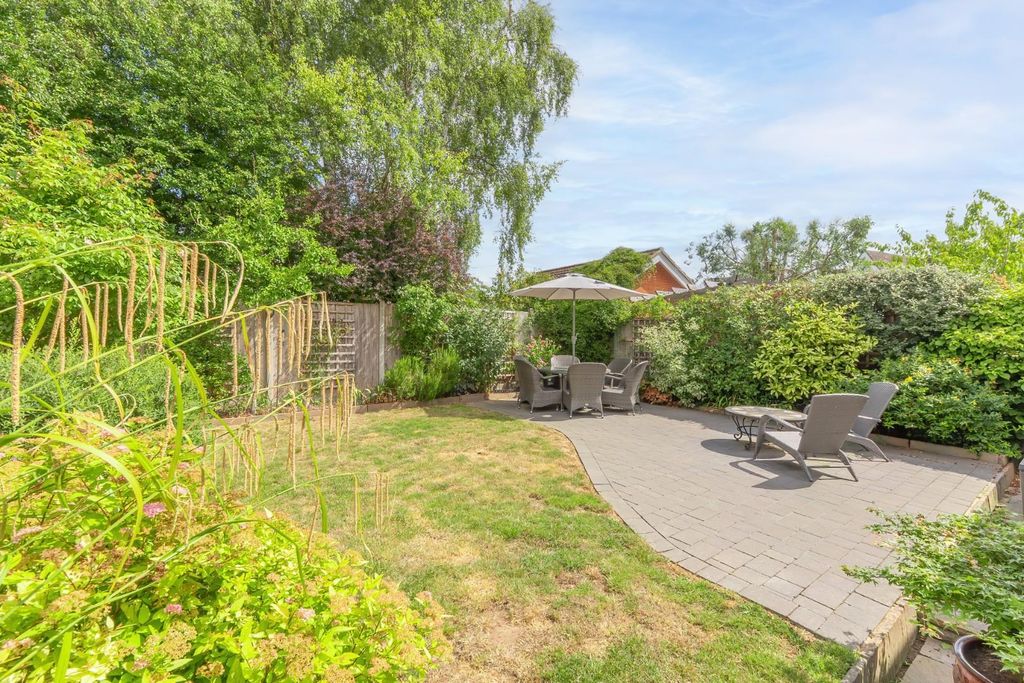 Property photo 2 of 19