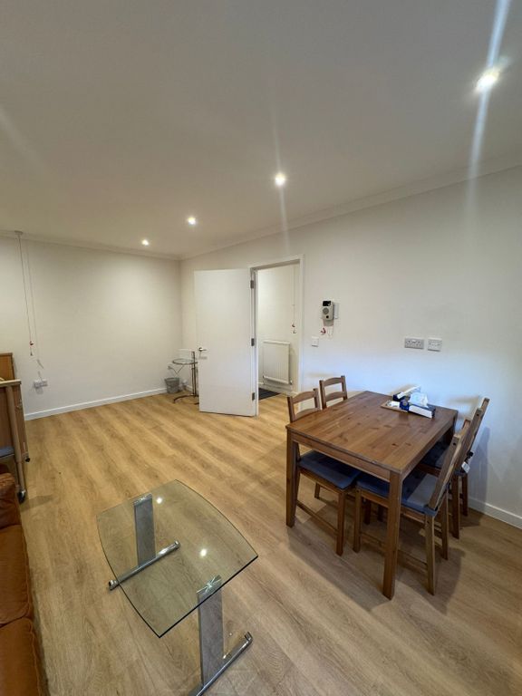 Property photo 3 of 10 Gallery