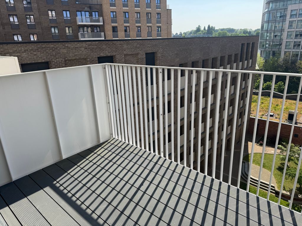 Property photo 3 of 21