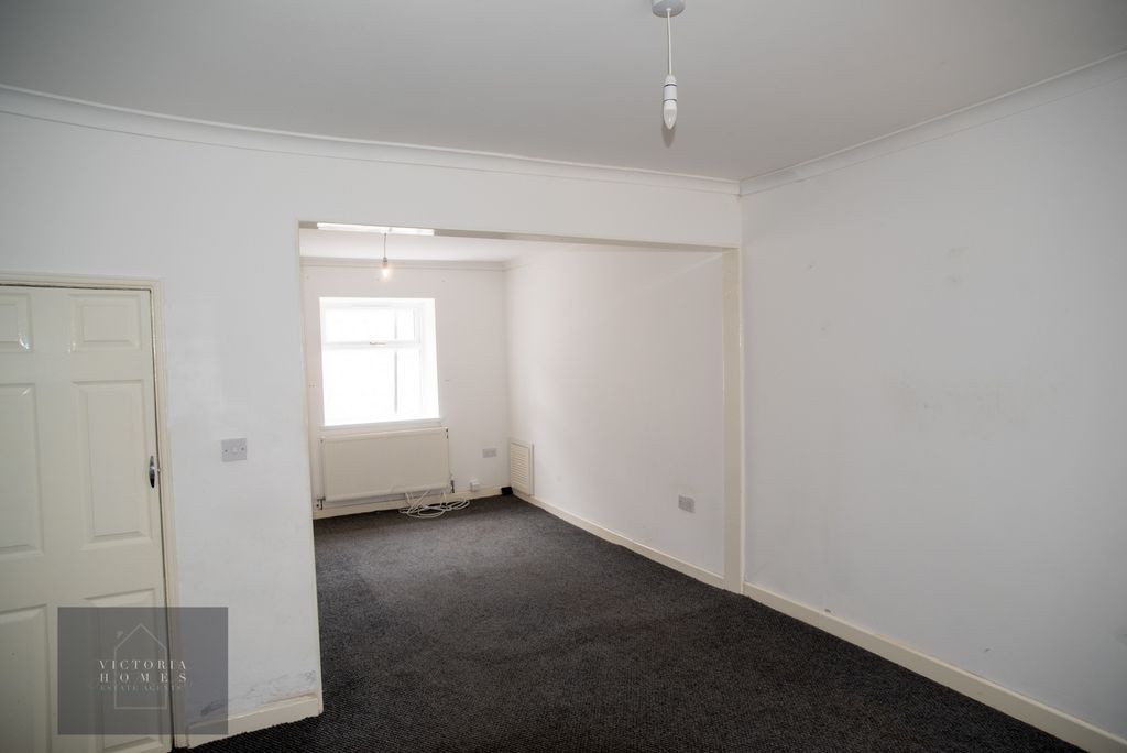 Property photo 2 of 17 Photo 2