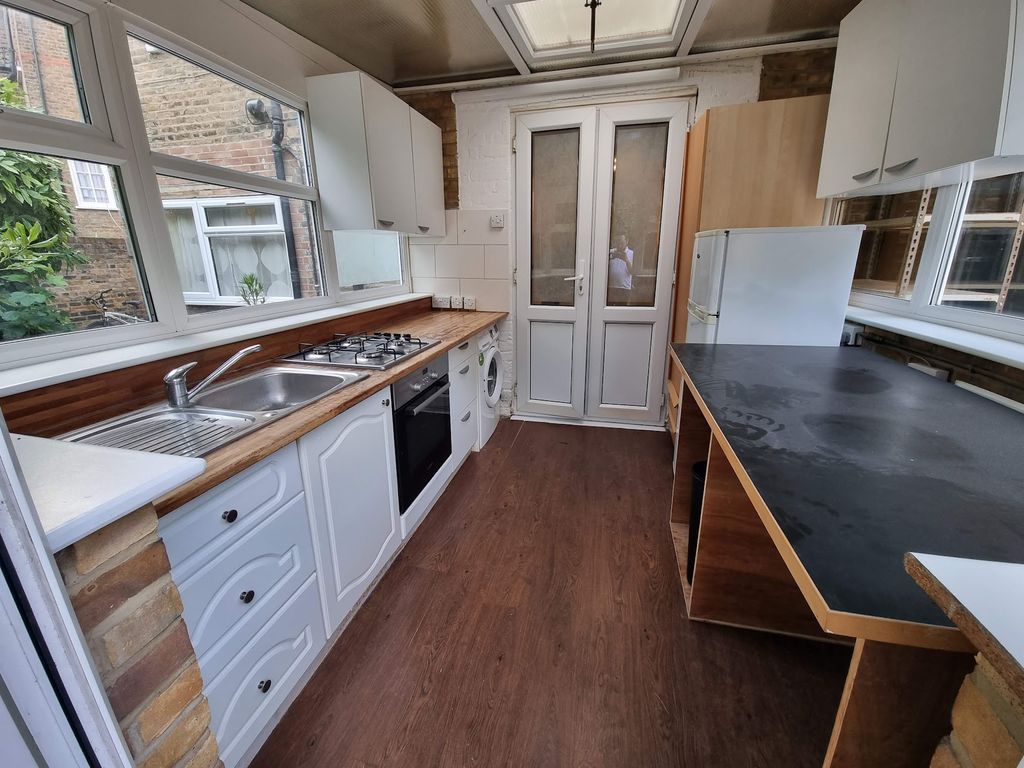 Property photo 2 of 5