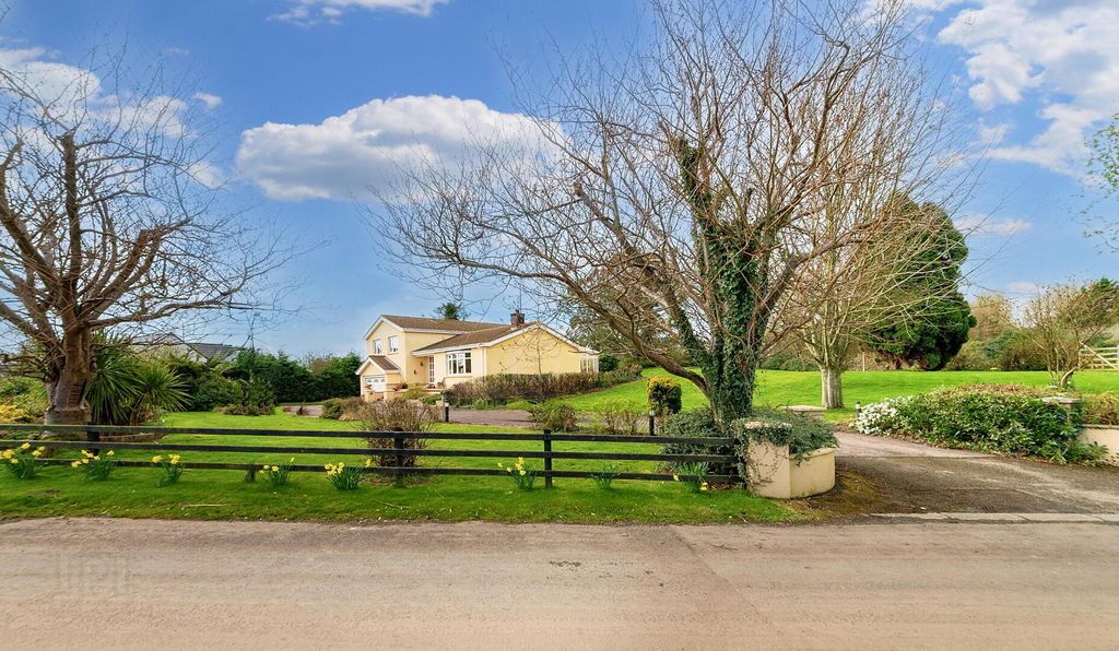 Property photo 3 of 50 36274798