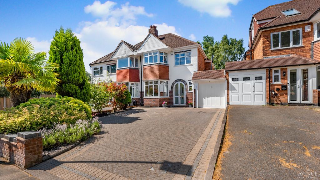 Property photo 1 of 38 5262571