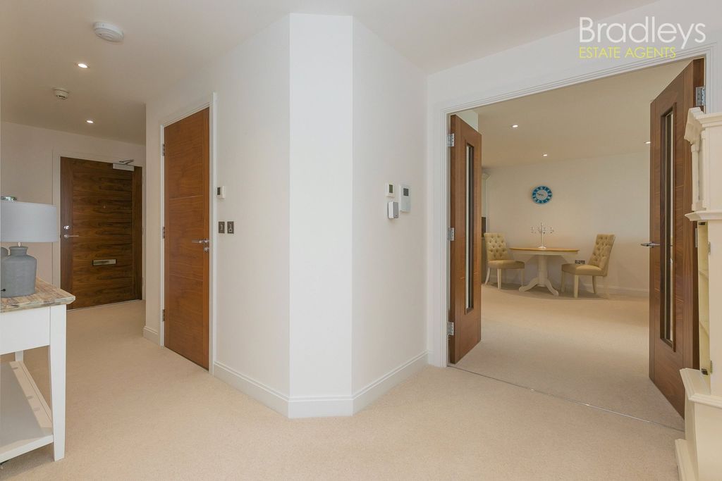 Property photo 3 of 14 Picture No. 20