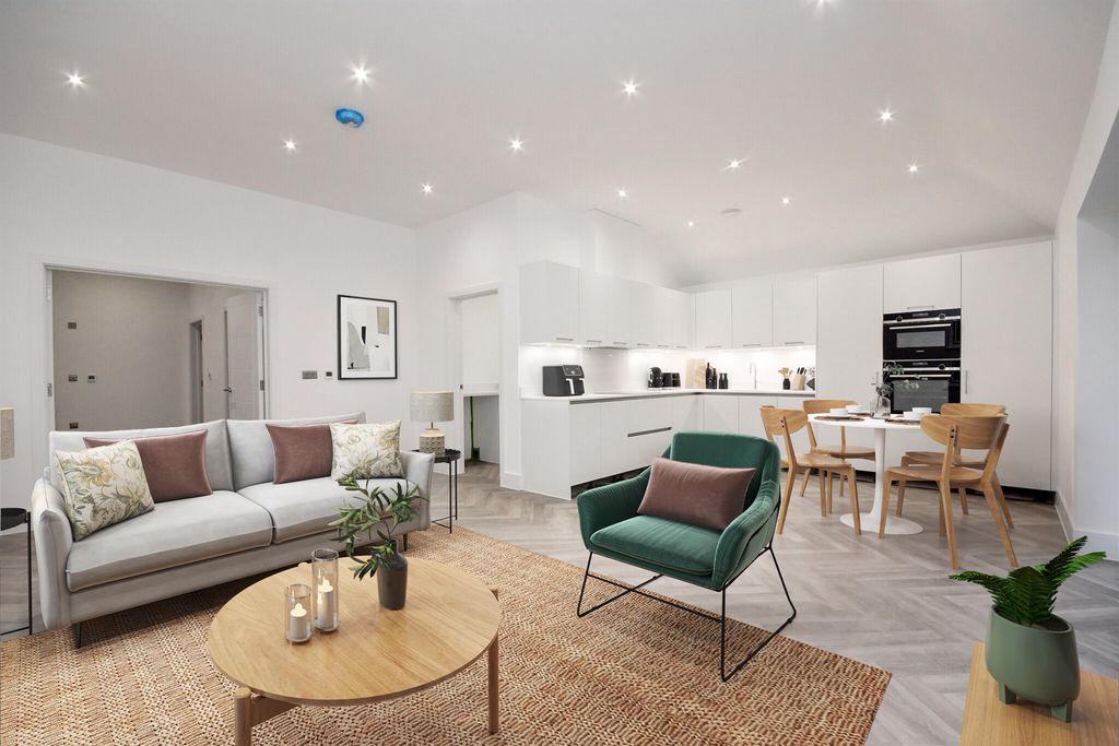 Property photo 2 of 11