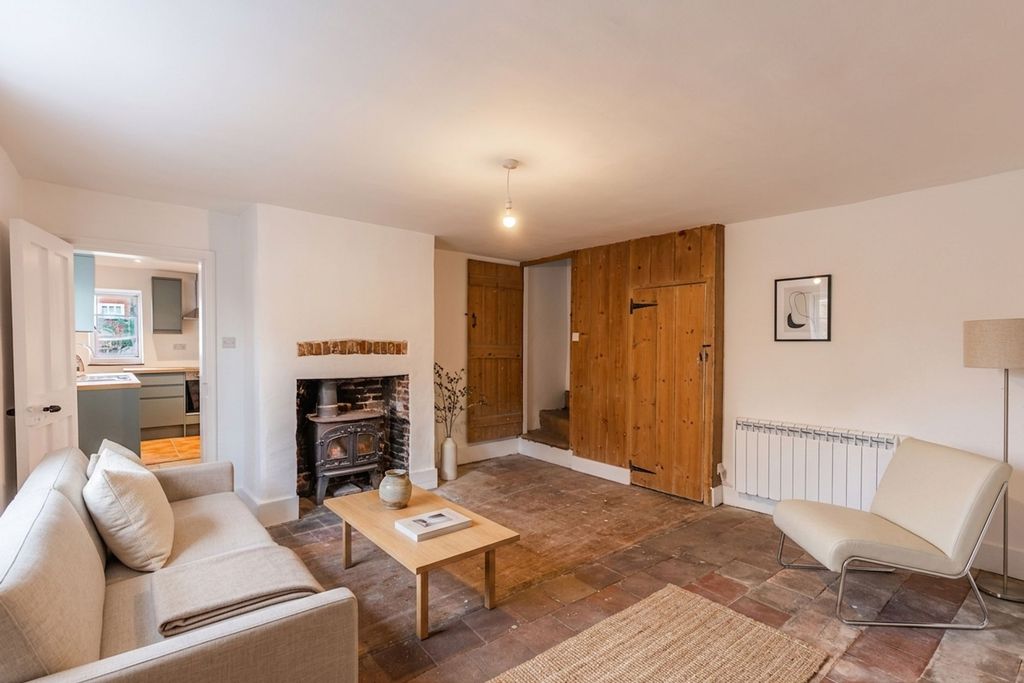 Property photo 3 of 17