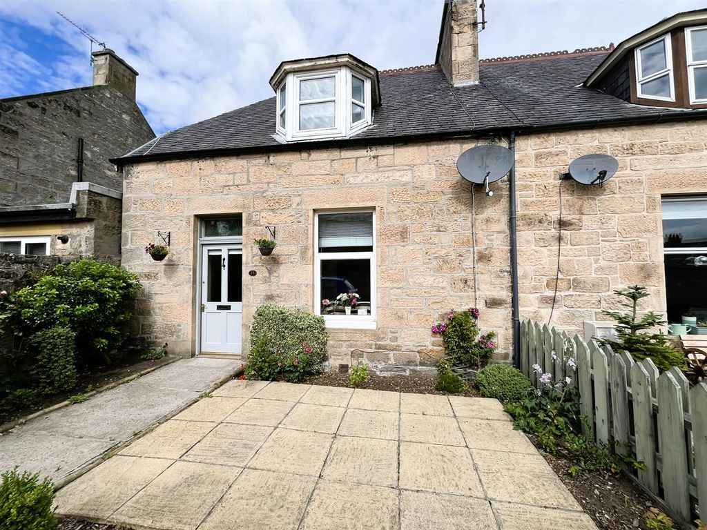 Property photo 1 of 21 35 Mayne Road, Elgin