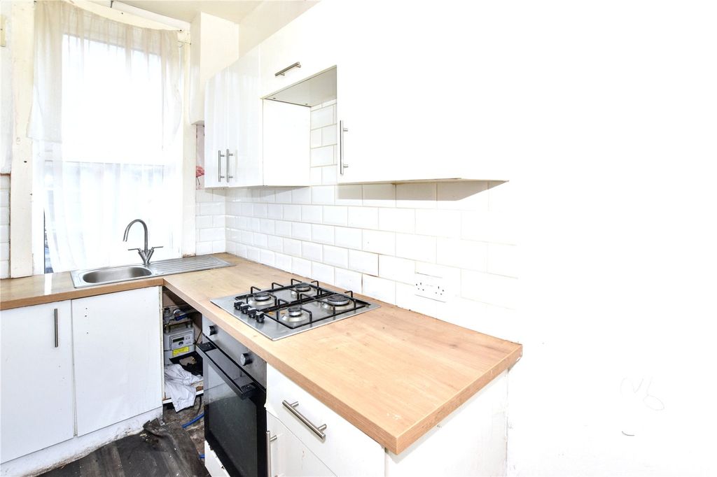 Property photo 3 of 7 Picture No. 01