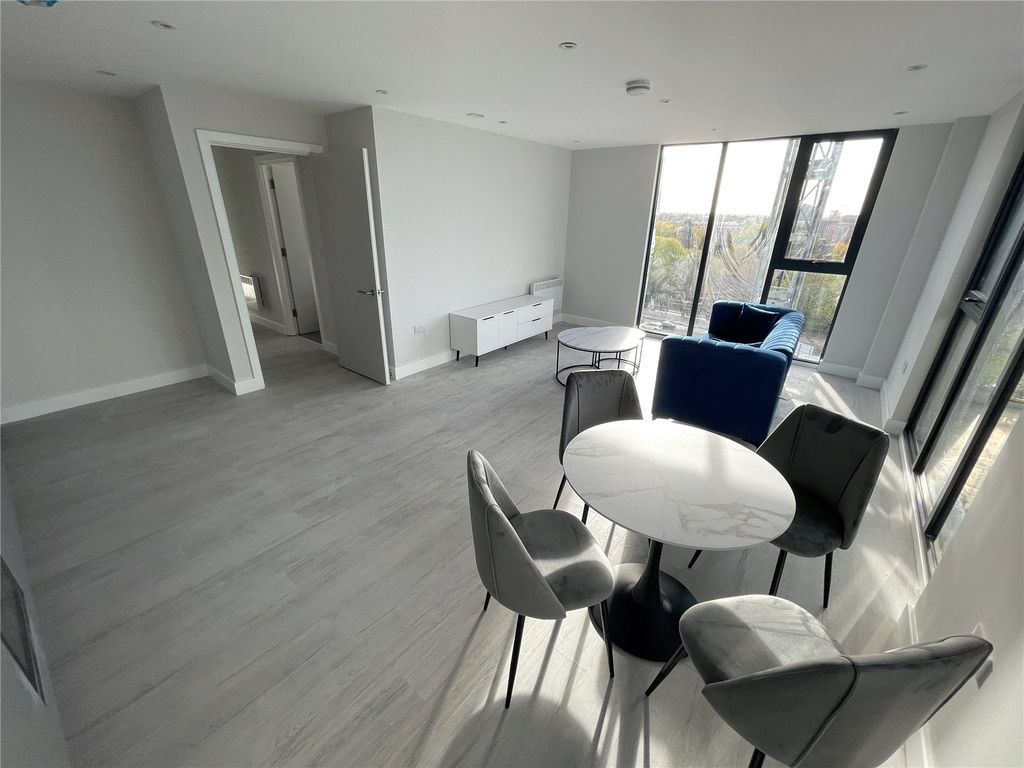 Property photo 3 of 8 Picture No. 08