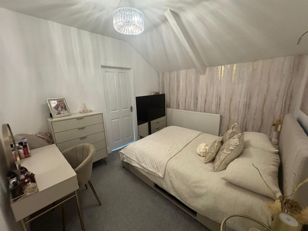 Property photo 3 of 17 4Bf15401-E5c5-4008-Bbf8-Dace1Ea058A2.Jpg