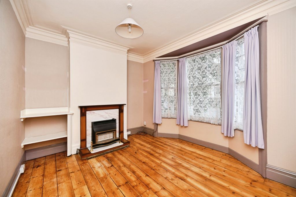 Property photo 3 of 26