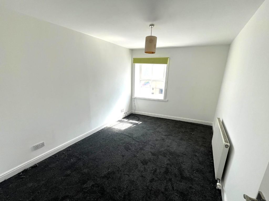 Property photo 3 of 7 3.Jpg