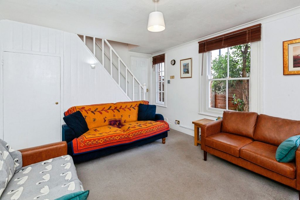 Property photo 3 of 19 Living Room