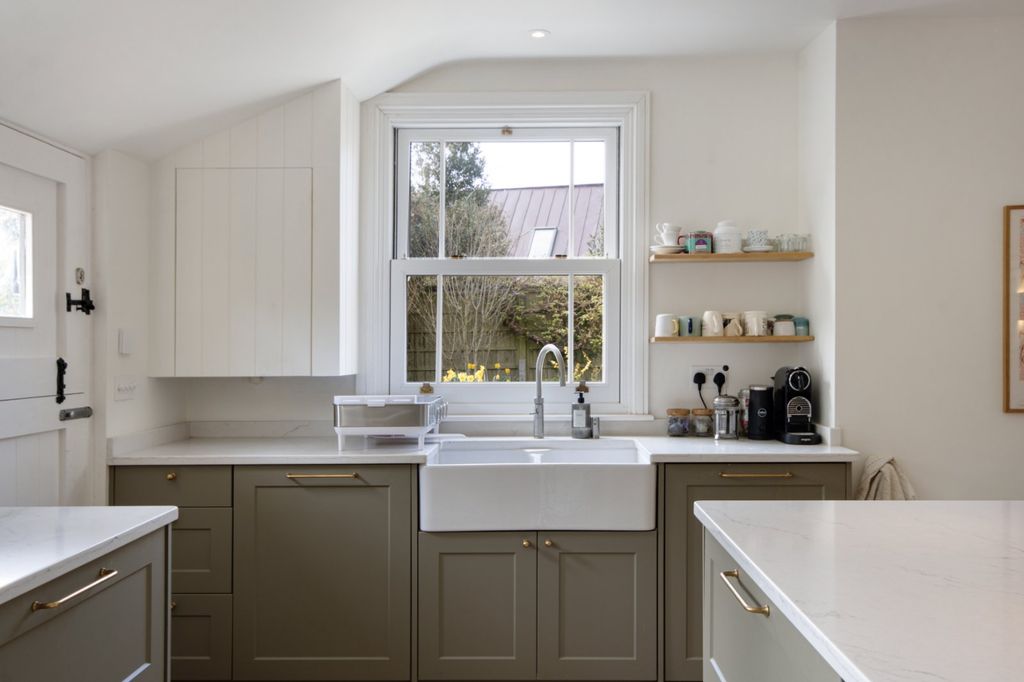 Property photo 2 of 36 Kitchen