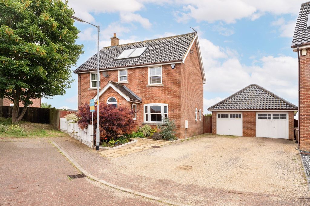 Property photo 1 of 24