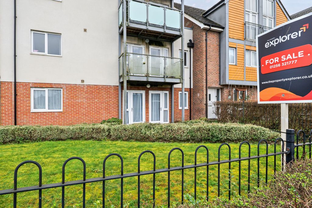 Property photo 1 of 19