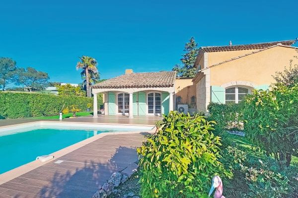 Property photo 3 of 3