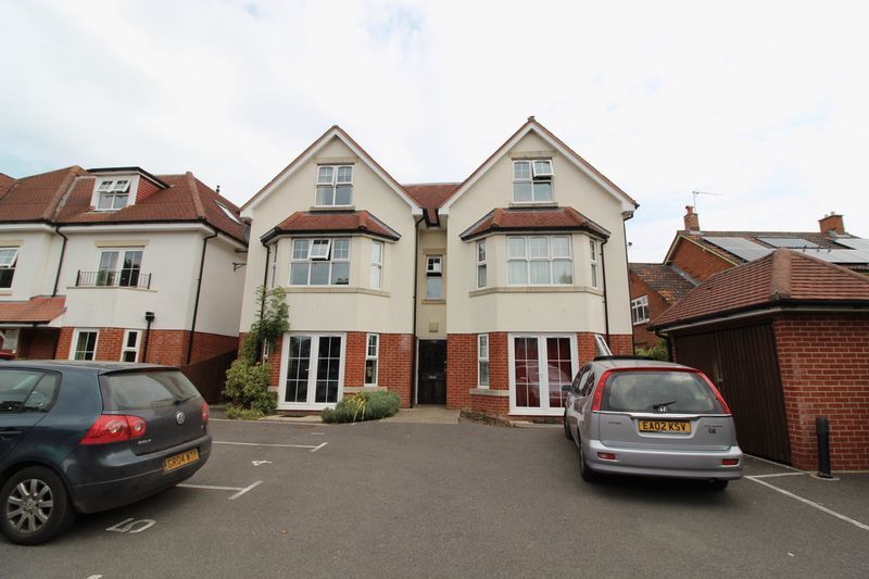 Property photo 1 of 9 Photo 7