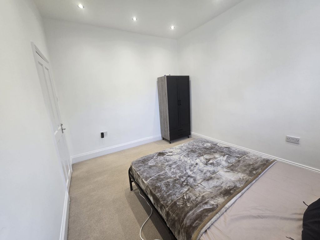 Property photo 2 of 2