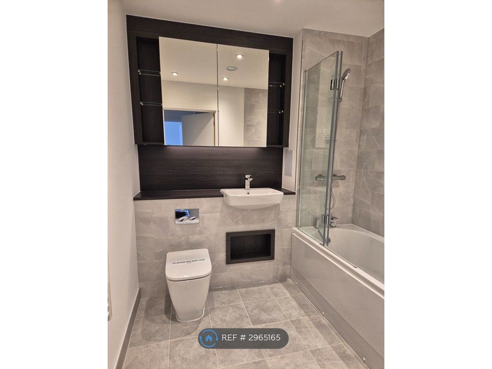 Property photo 3 of 12 Main Bathroom