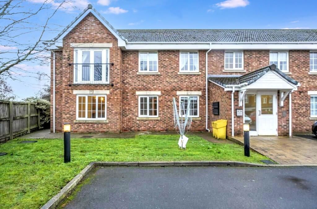 Property photo 1 of 17