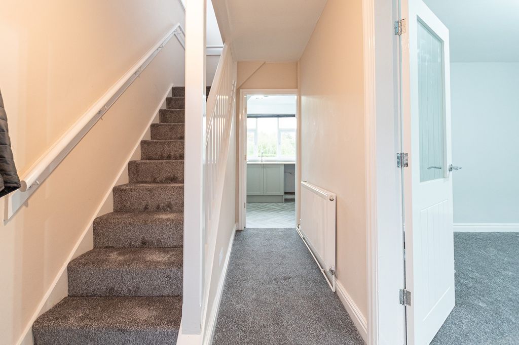 Property photo 2 of 16 Not Specified