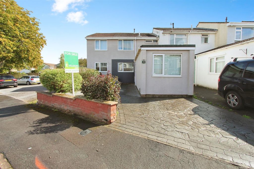 Property photo 2 of 23