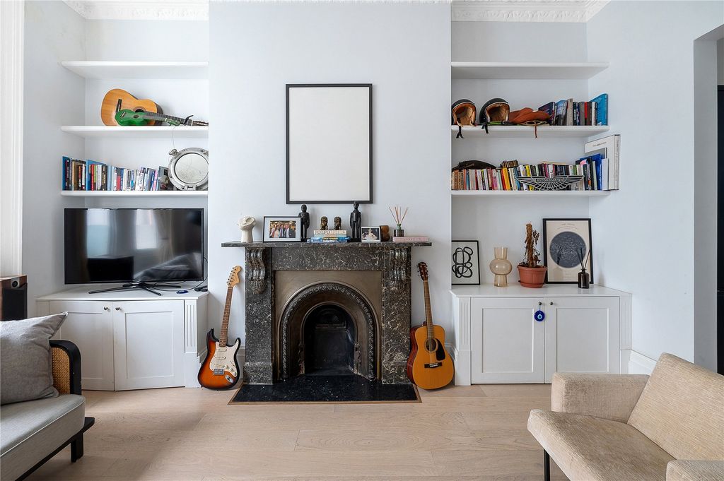Property photo 2 of 11 Picture No. 61