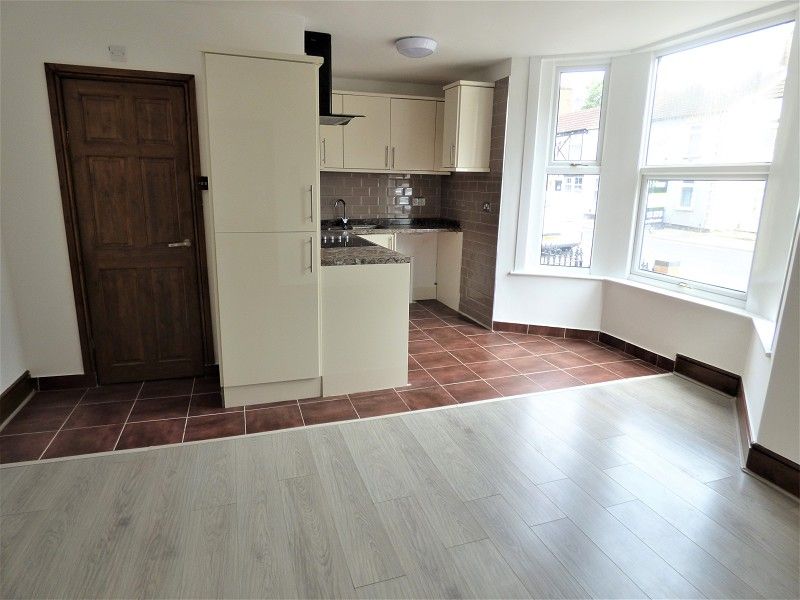 Property photo 2 of 8 2694-Pra11872-2-Raw