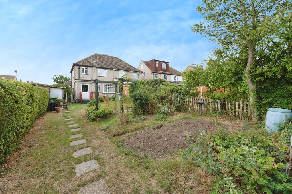 Property photo 2 of 17 Rear