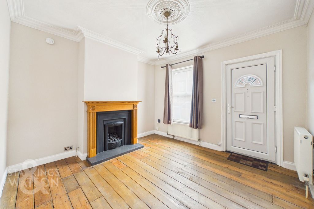 Property photo 2 of 16