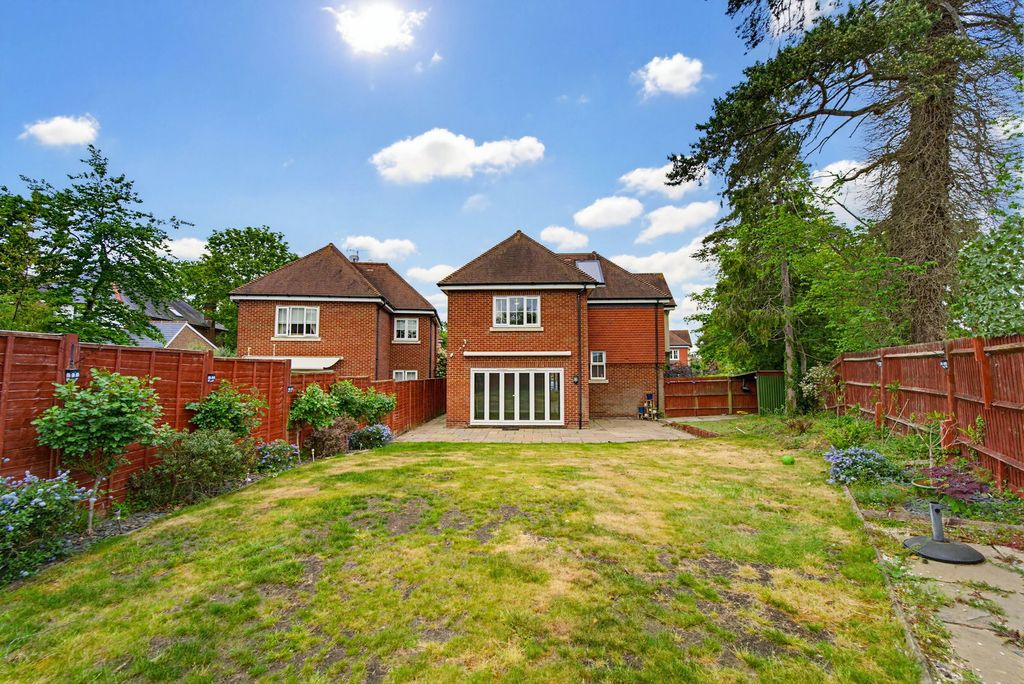Property photo 2 of 16