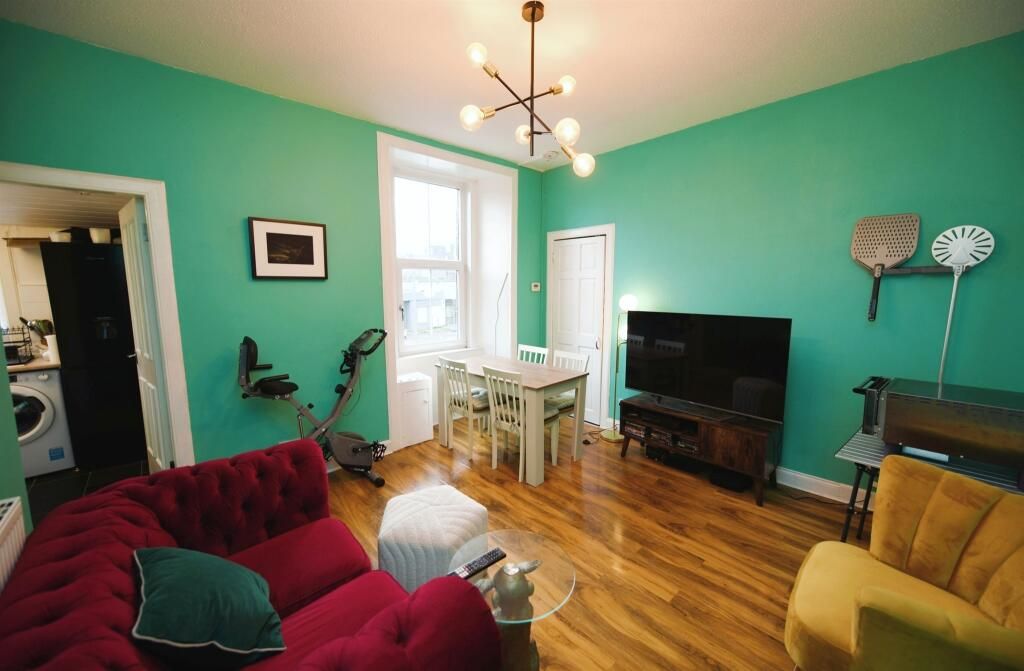 Property photo 3 of 11