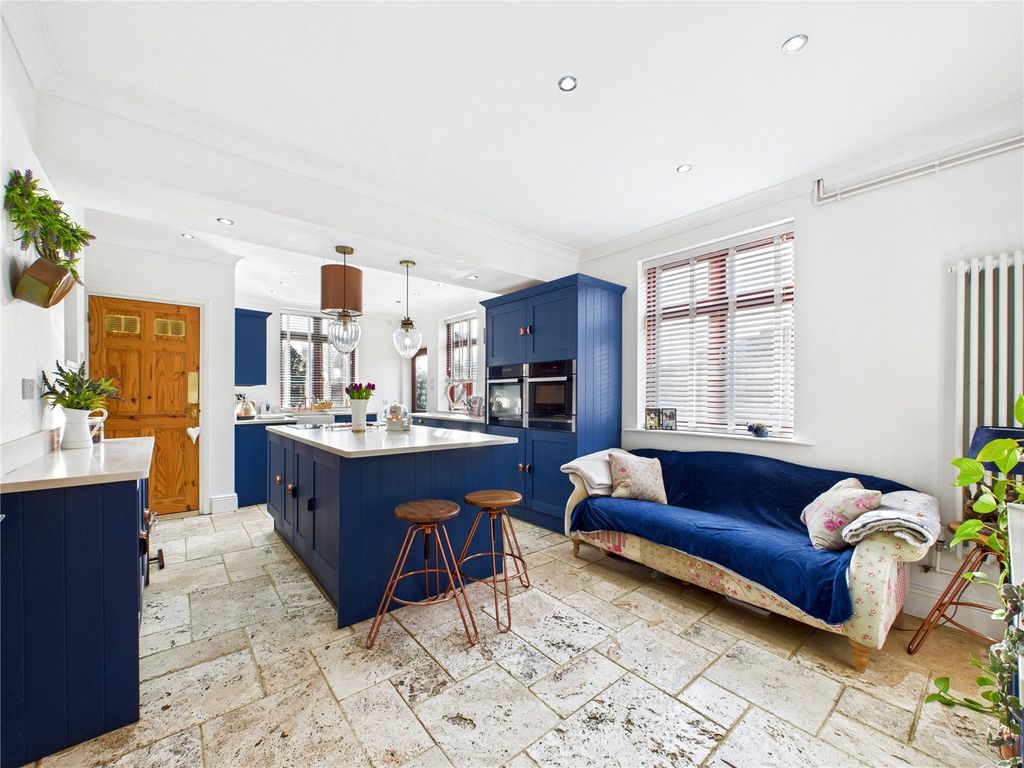 Property photo 2 of 20 Picture No. 07