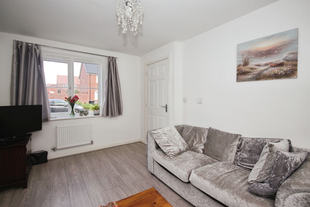 Property photo 3 of 13