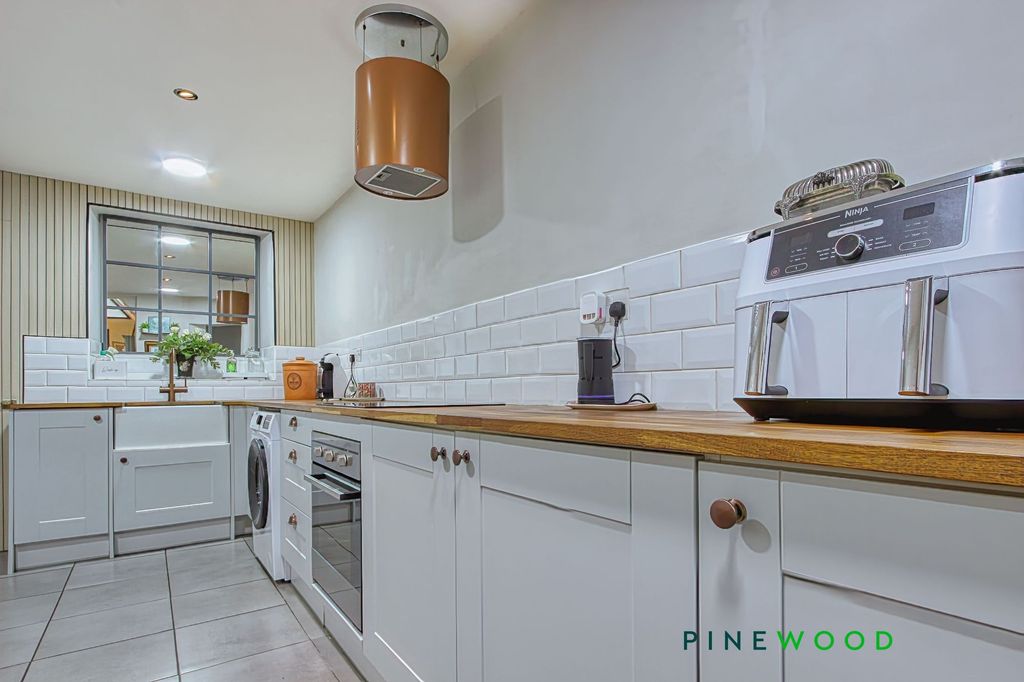 Property photo 3 of 60 Kitchen Diner