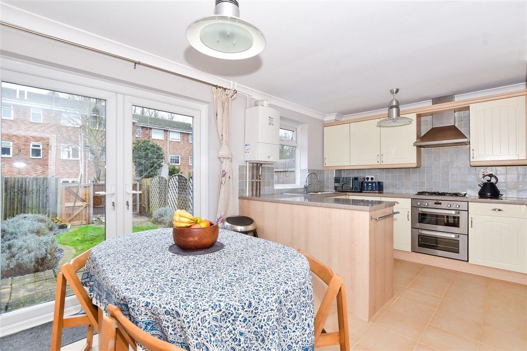 Property photo 3 of 10 Kitchen/Diner