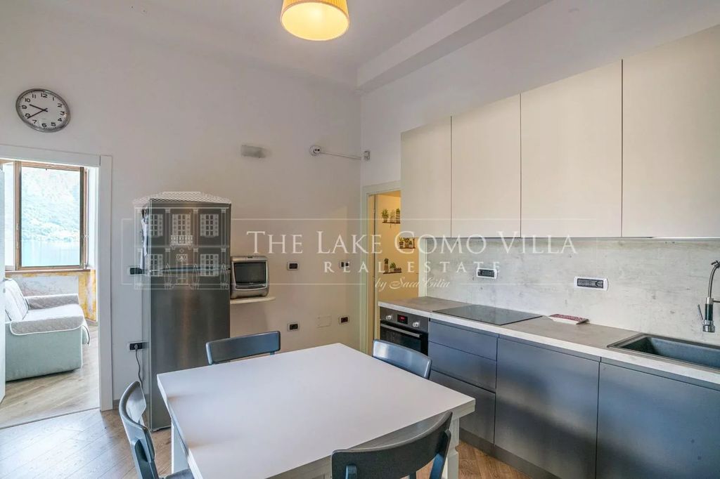 Property photo 3 of 32