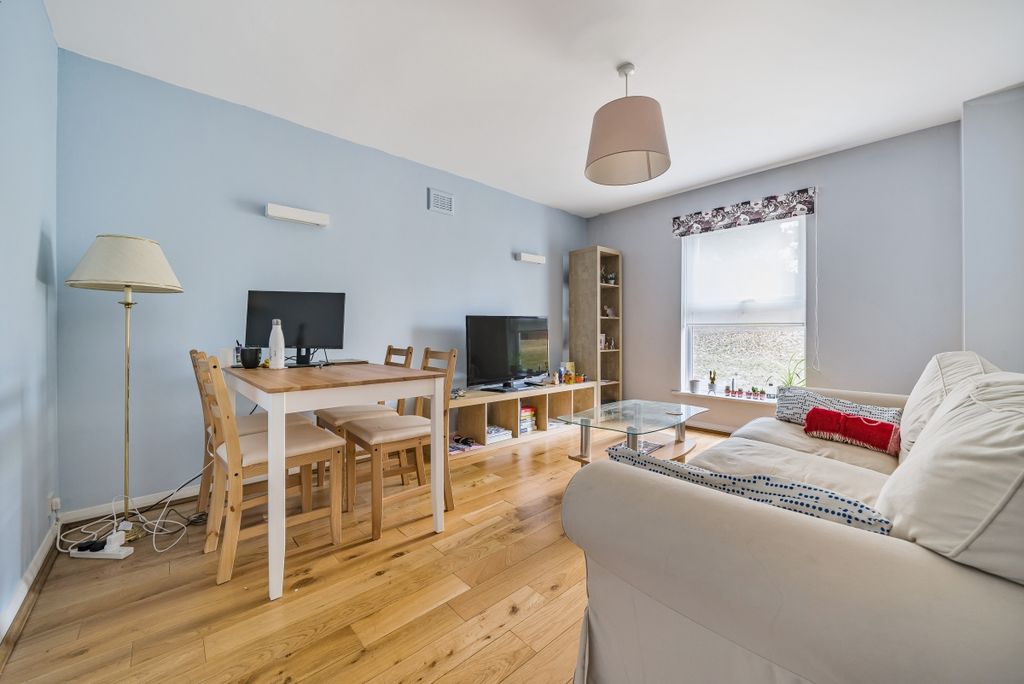 Property photo 1 of 7 1007563 (2)