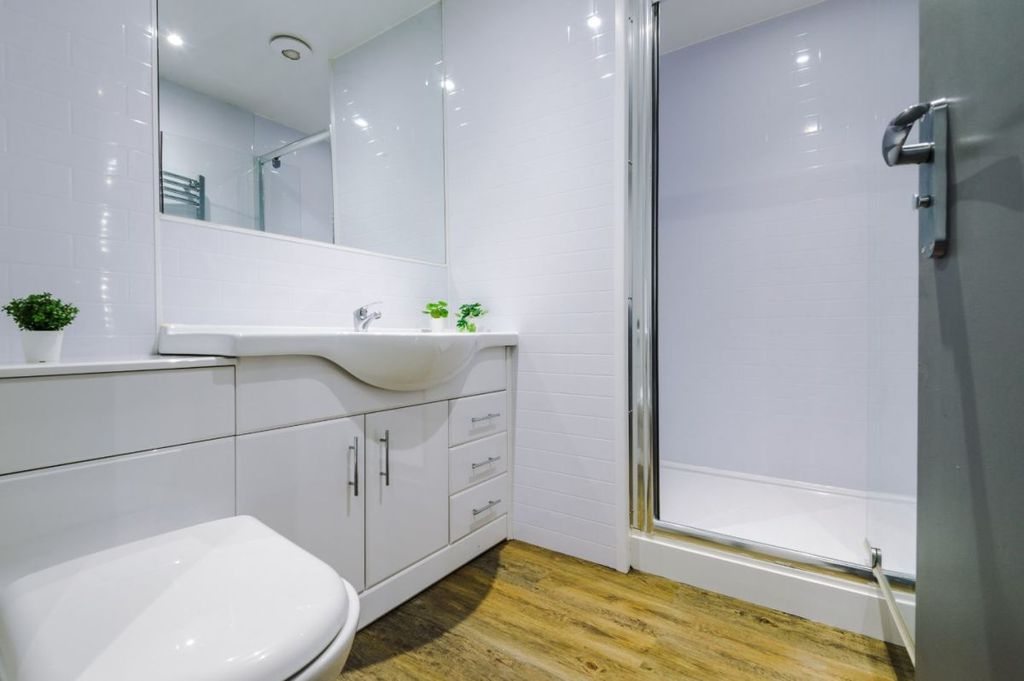 Property photo 2 of 5 44Btf4 - Bathroom