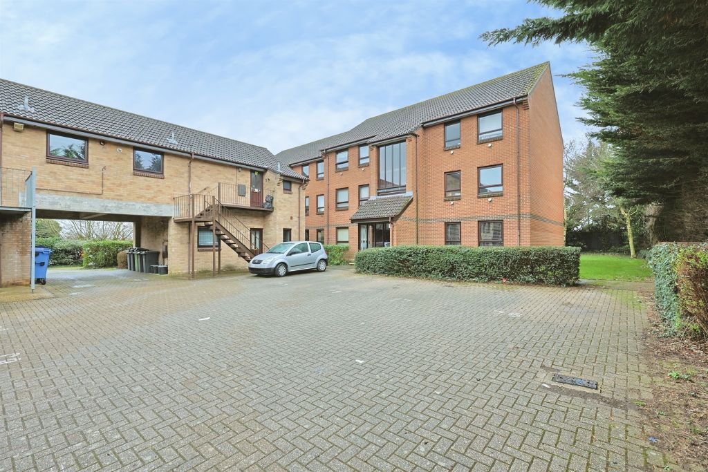 Property photo 1 of 17