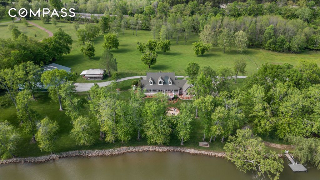 Property photo 1 of 67