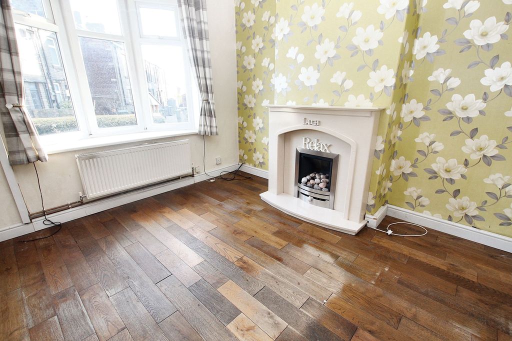 Property photo 2 of 23