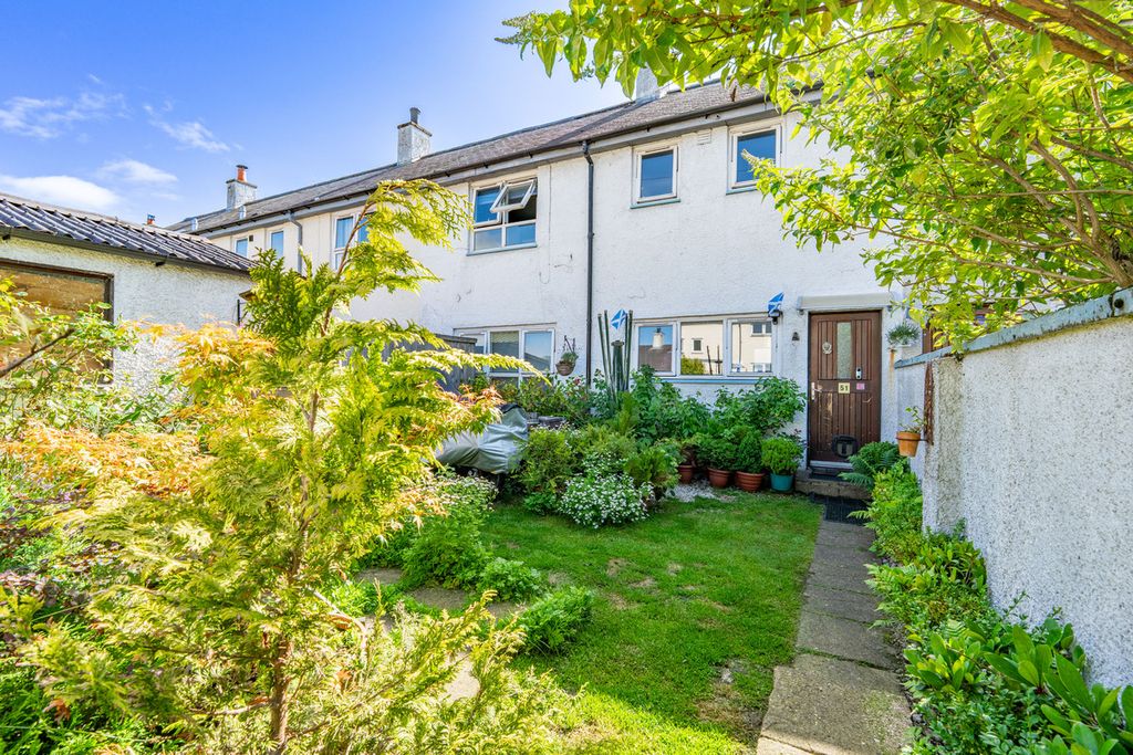 Property photo 1 of 44