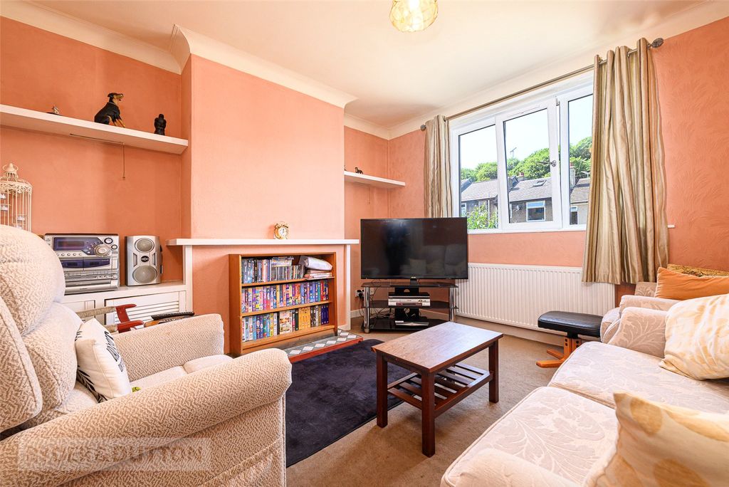 Property photo 3 of 16 Living Room