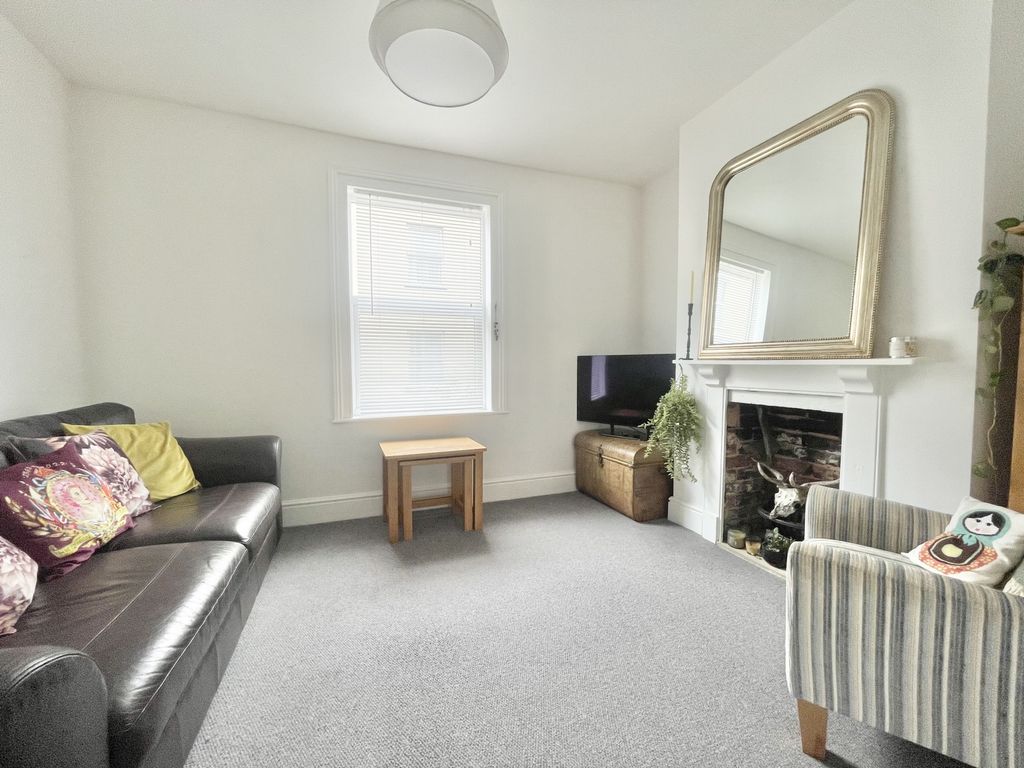 Property photo 3 of 17 Photo 3