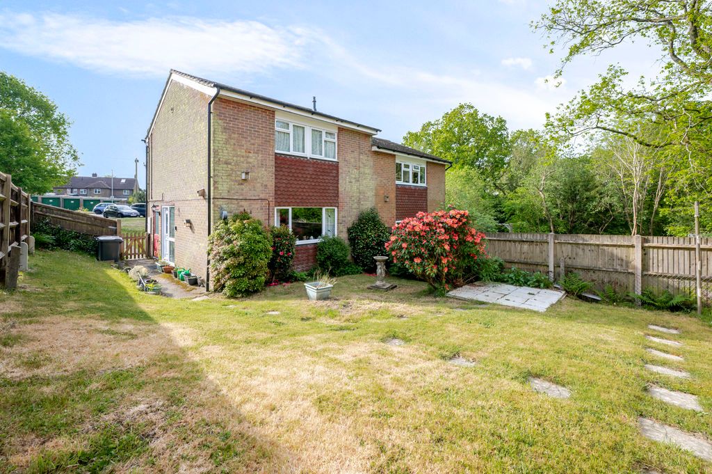 Property photo 2 of 13 Photo 3