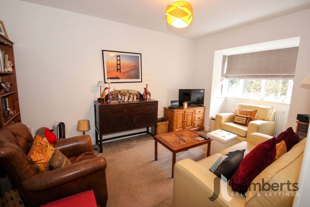 Property photo 3 of 14